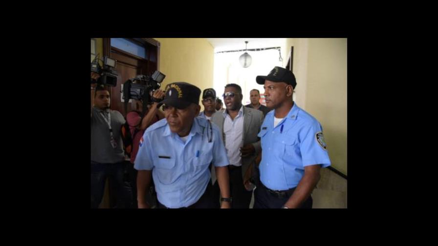 El expelotero Miguel Tejada paga y empresa desestima demanda El expelotero Miguel Tejada paga y empresa desestima demanda