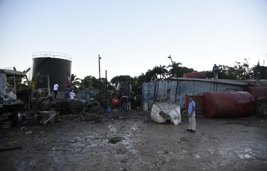 Dos muertos y cinco heridos en explosión de empresa recicladora de aceite