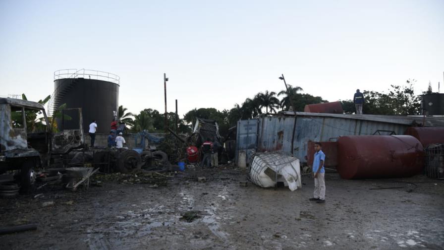 Dos muertos y cinco heridos en explosión de empresa recicladora de aceite
