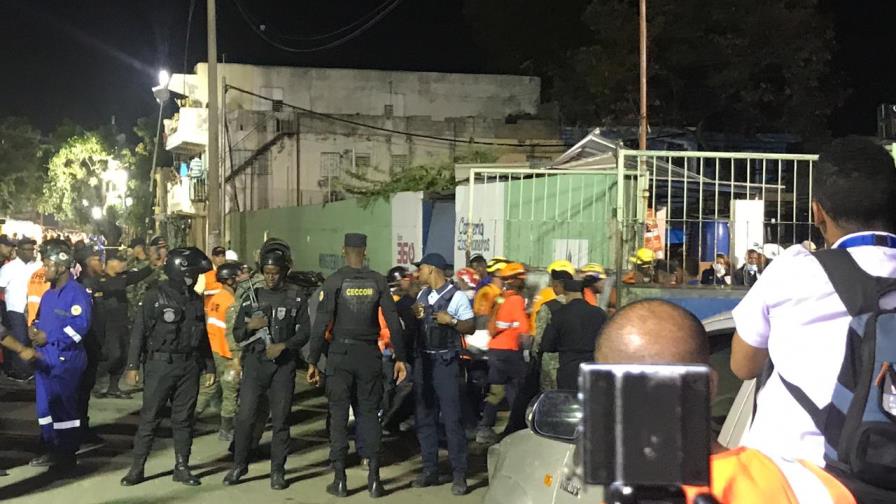 Hallan otro cadáver; sube a seis el número de muertos en la explosión de Polyplas Hallan otro cadáver; sube a seis el número de muertos en la explosión de Polyplas