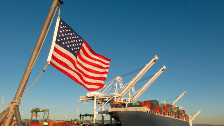 El déficit comercial de Estados Unidos baja un 8.2% en noviembre El déficit comercial de Estados Unidos baja un 8.2% en noviembre