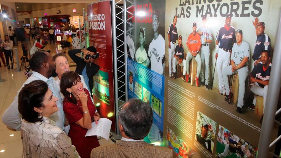 Inauguran exposición del Salón de la Fama de Cooperstown 