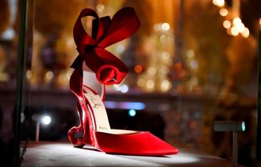 Louboutin es hot sale