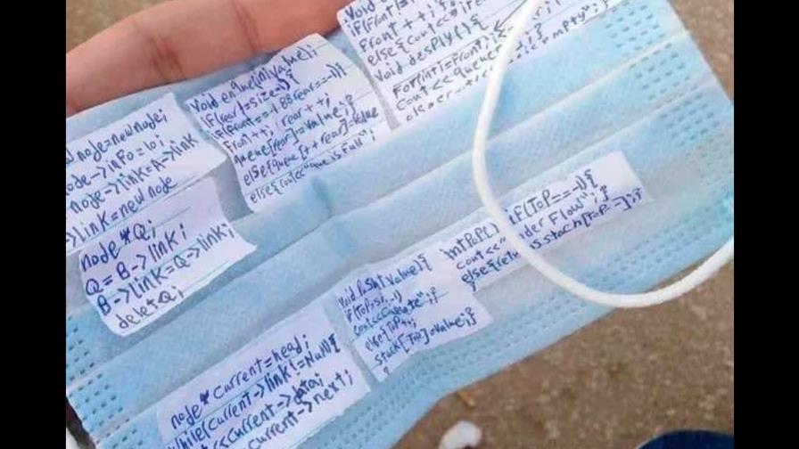 Alumno usa mascarilla para hacer “chivo” en examen