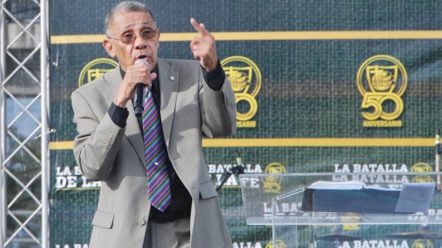 Pastor Ezequiel Molina sobre debate violación en la pareja: la idea es destruir a la familia 