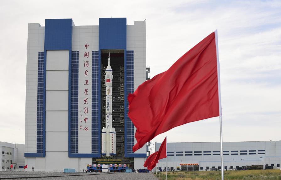 China prepara su lanzamiento tripulado a estación espacial