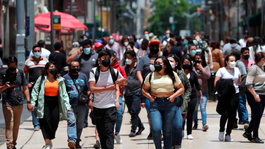 Cancilleres de México y Colombia prometen cooperar en pandemia y economía
