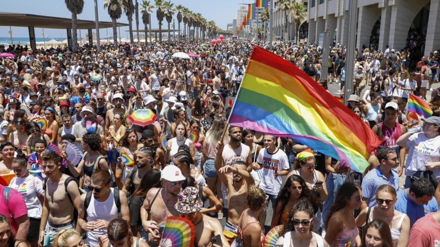 Israel: Parejas gay podrán recurrir a madres sustitutas