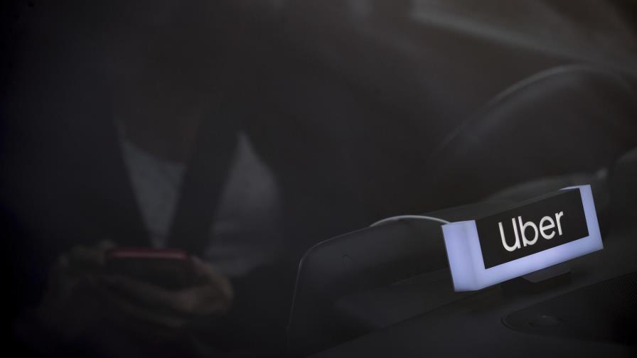 Uber dará incentivos para cambiar a vehículos eléctricos