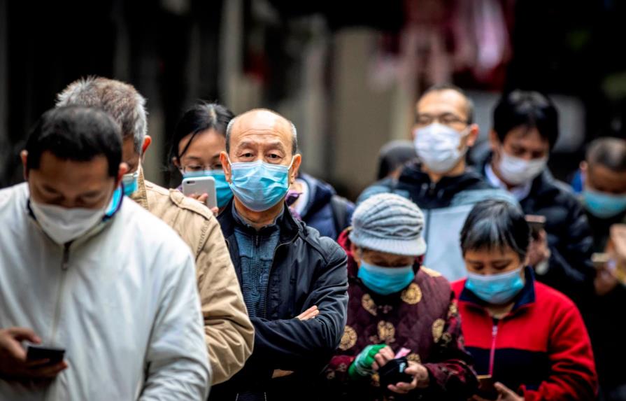 Suben a más de 1,800 los muertos en China por el nuevo coronavirus