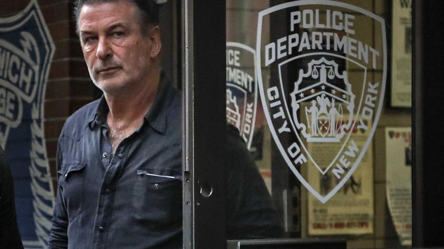 Alec Baldwin demanda a hombre que lo acusó de golpearlo Alec Baldwin demanda a hombre que lo acusó de golpearlo