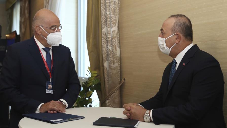 Ministros del Exterior de Grecia y Turquía planean diálogo Ministros del Exterior de Grecia y Turquía planean diálogo