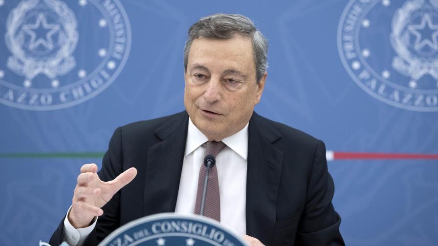 Draghi atribuye a vacunas recuperación económica en Italia