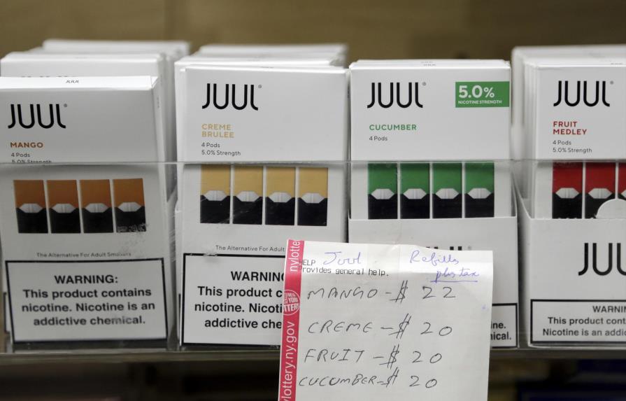 Juul suspende la venta de cuatro sabores para vaporizadores