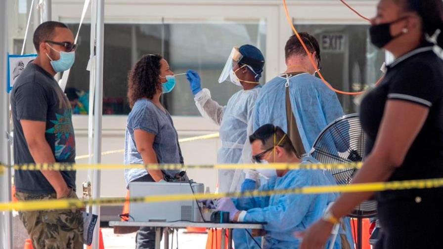 Florida supera los 10.000 casos diarios y acumula más de 5.000 muertes