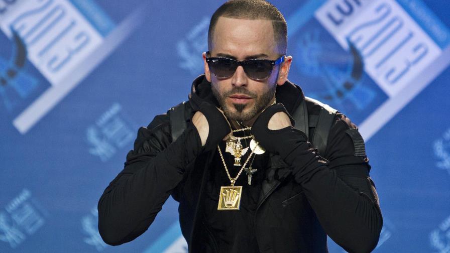 Lele Pons pasa del ojo del huracán a “Bubble Gum” Lele Pons pasa del ojo del huracán a “Bubble Gum”