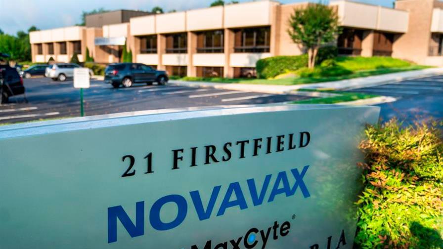 Novavax gana un 18 % en la apertura de Wall Street por su vacuna de COVID-19