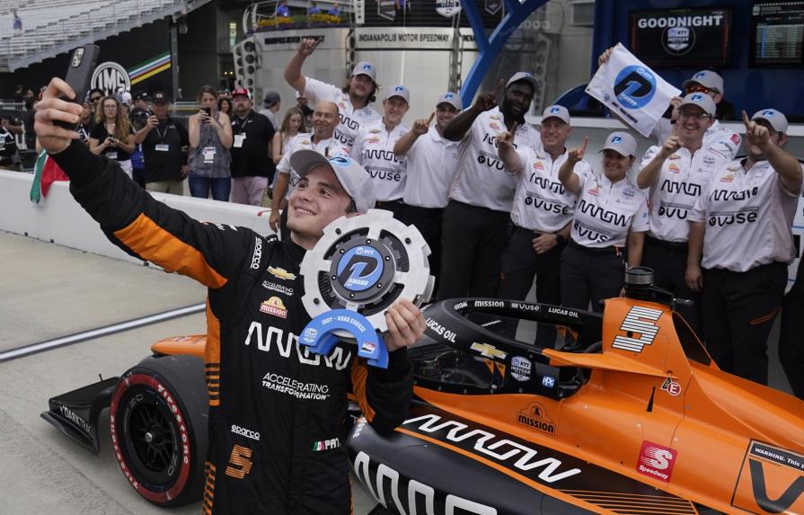 OWard gana la pole para la IndyCar de Indianápolis