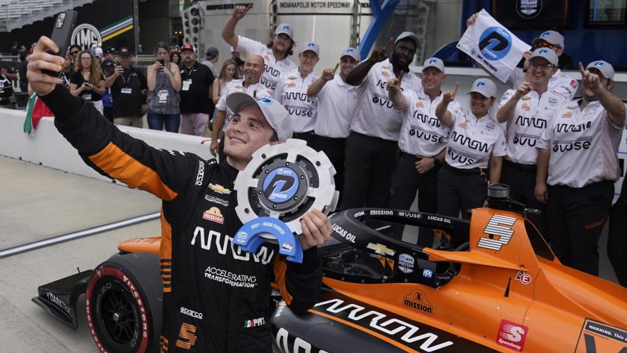 OWard gana la pole para la IndyCar de Indianápolis