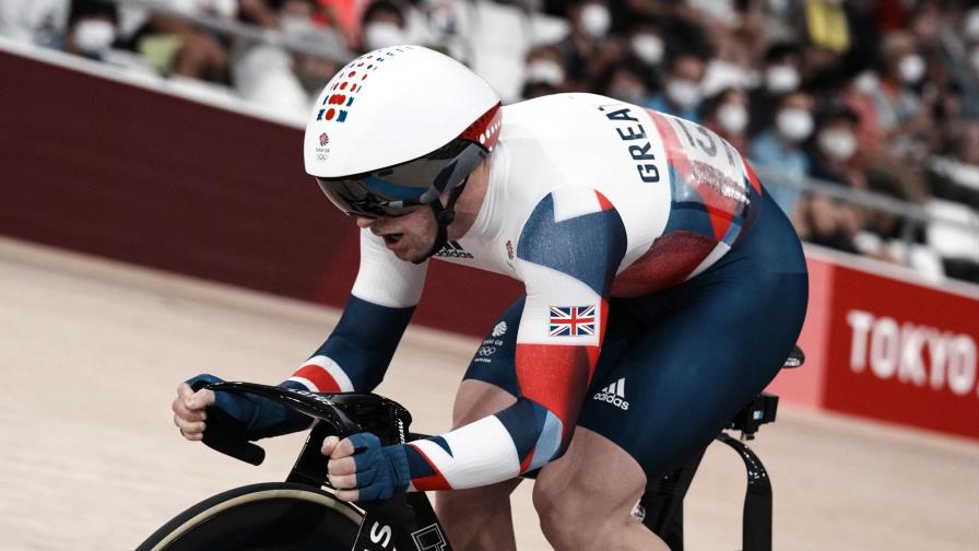 Kenny rompe récord británico con oro en keirin