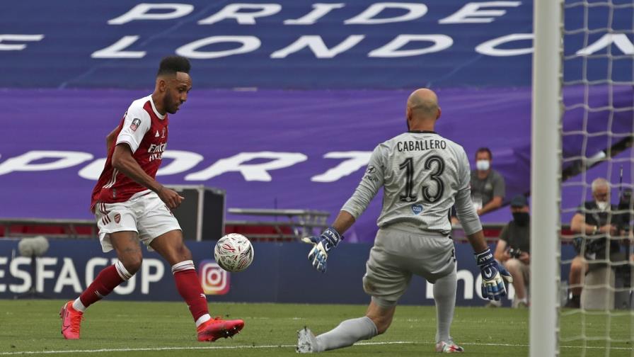Arsenal se corona en la Copa FA con doblete de Aubameyang