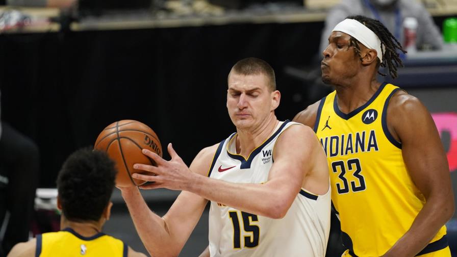 Jokic y los Nuggets derrotan sin problemas a los Pacers