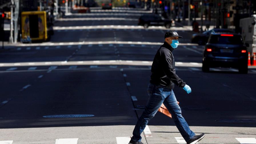 Nueva York obligará a cubrirse nariz y boca en público para limitar contagios
