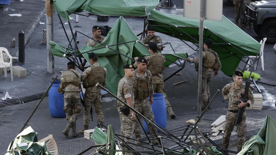 Ejército libanés reabre carreteras tras renuncia de Hariri