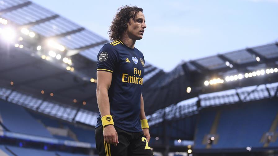 David Luiz renueva por 1 año con Arsenal