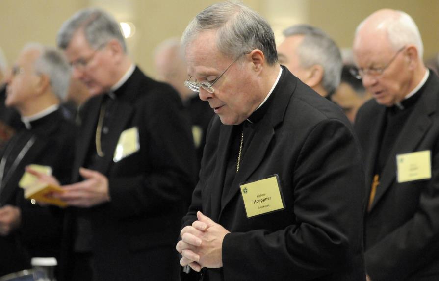 Renuncia obispo de Minnesota tras investigación del Vaticano