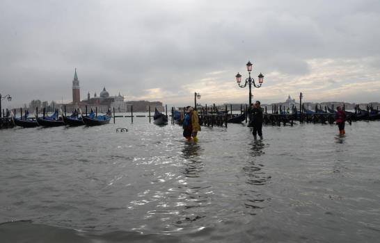 Venecia “de rodillas” en 2da peor inundación en su historia
