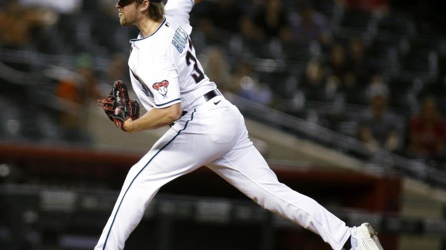 Evan Longoria lidera blanqueada de San Francisco en Arizona