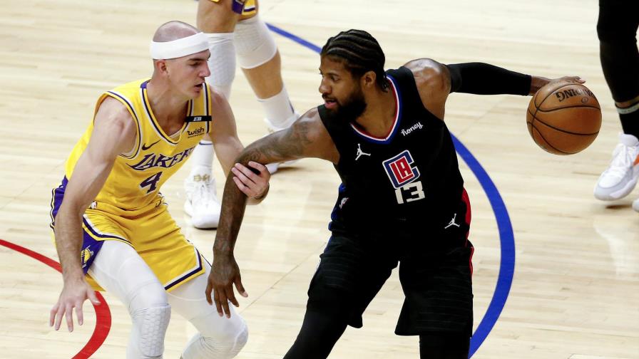 Clippers arrollan a Lakers y avanzan al 3er puesto en Oeste