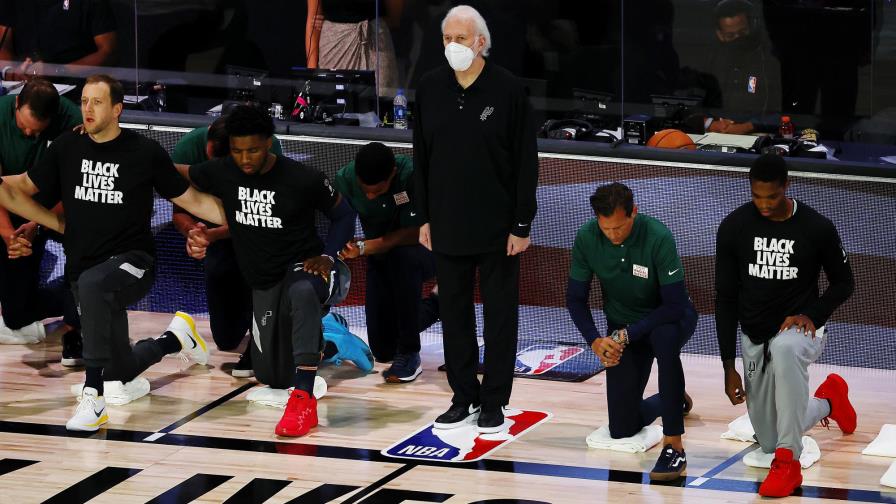 Spurs, fuera de playoffs por 1ra vez en 23 temporadas