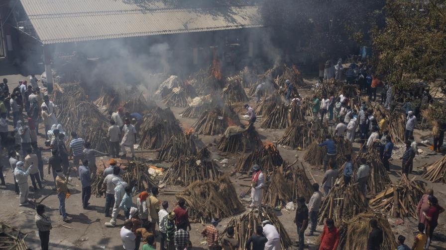 Reporte: Millones habrían muerto por COVID-19 en la India