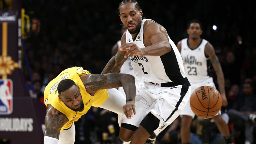 AP: Kawhi Leonard es nombrado Deportista del Año 2019