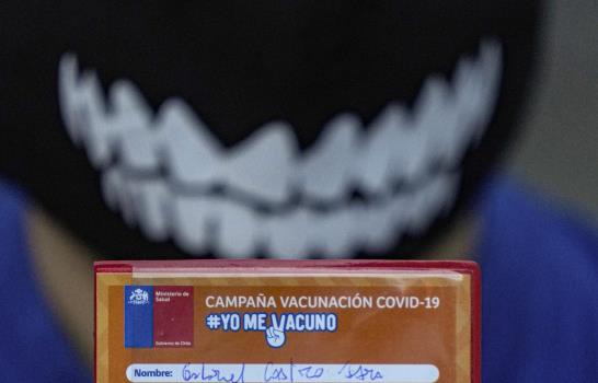 Chile inicia vacunación en escuelas de niños de 6 a 11 años