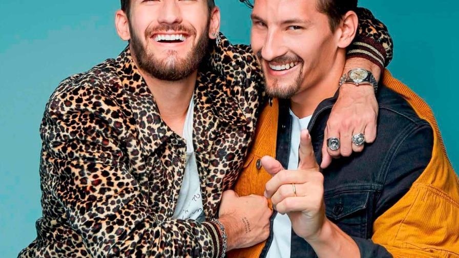 Mau y Ricky defienden el amor cantando en la música urbana