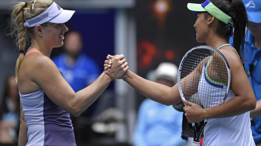 Medvedev y Kerber pasan de ronda en Australia