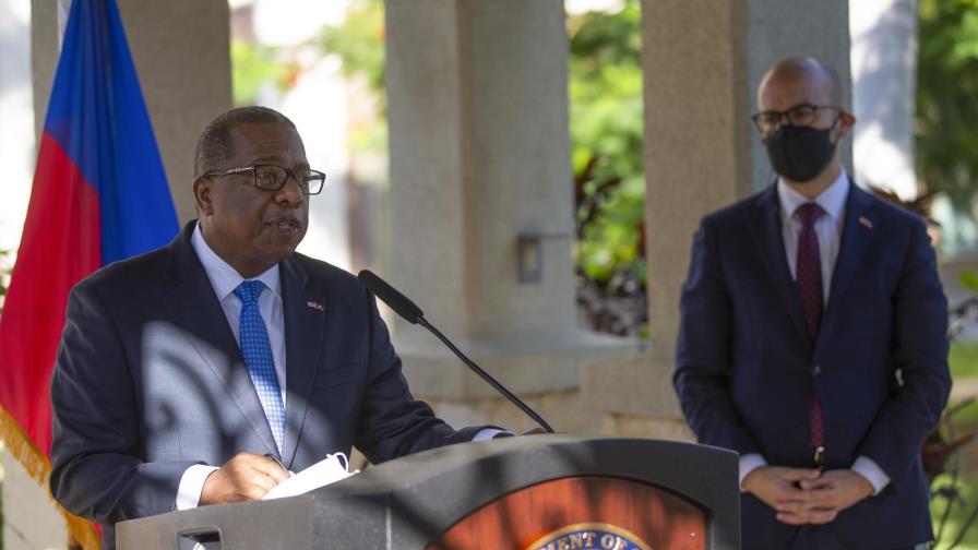 EEUU ofrece disculpas en Haití por el trato dado a migrantes