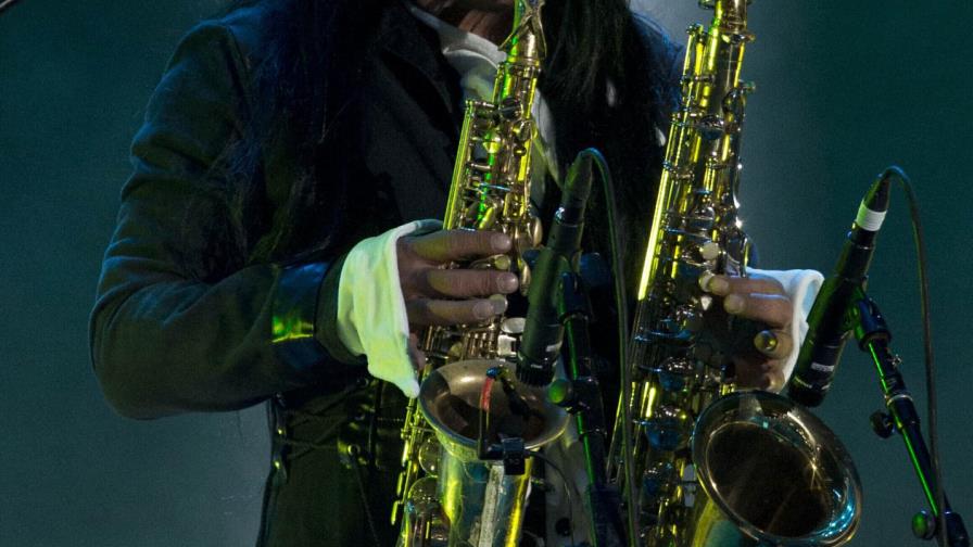 Maldita Vecindad de luto por la muerte de Sax