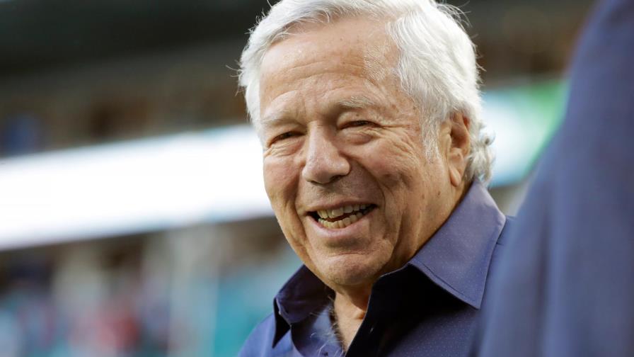 Desechado, cargo contra Robert Kraft, el dueño de los Patriots Desechado, cargo contra Robert Kraft, el dueño de los Patriots