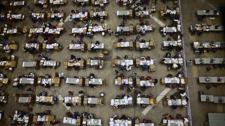 Puerto Rico halla votos no computados una semana después