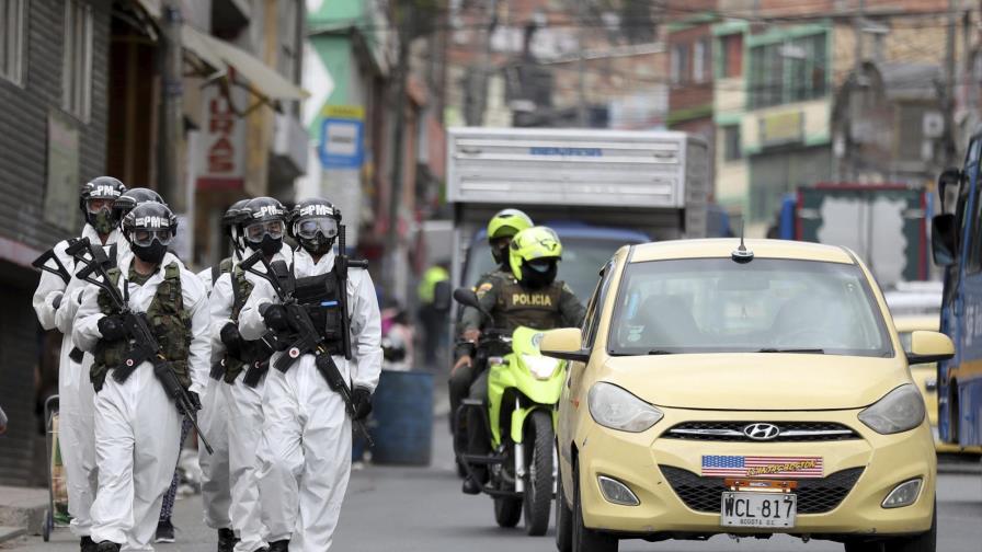 Médicos piden cuarentena de dos semanas en Bogotá por COVID