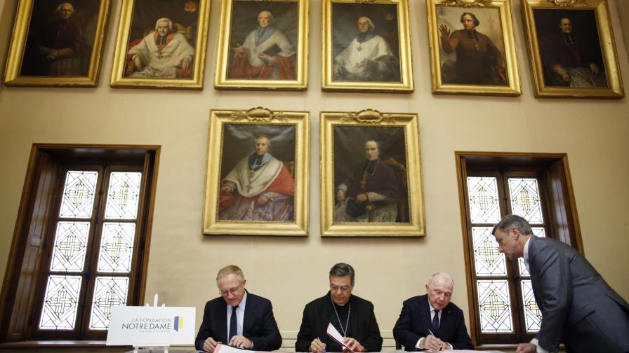 Magnate François Pinault dona 109 millones para Notre Dame Magnate François Pinault dona 109 millones para Notre Dame