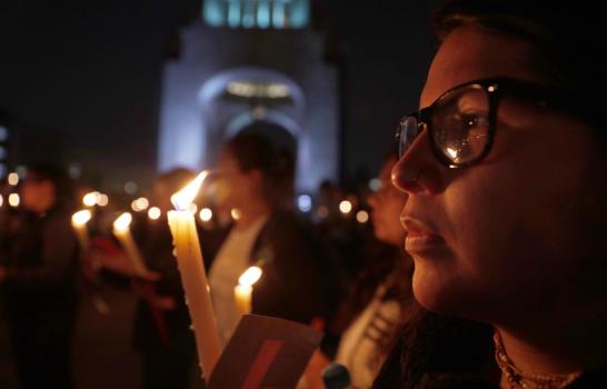 Mujeres exigen poner fin a la violencia de género en México Mujeres exigen poner fin a la violencia de género en México