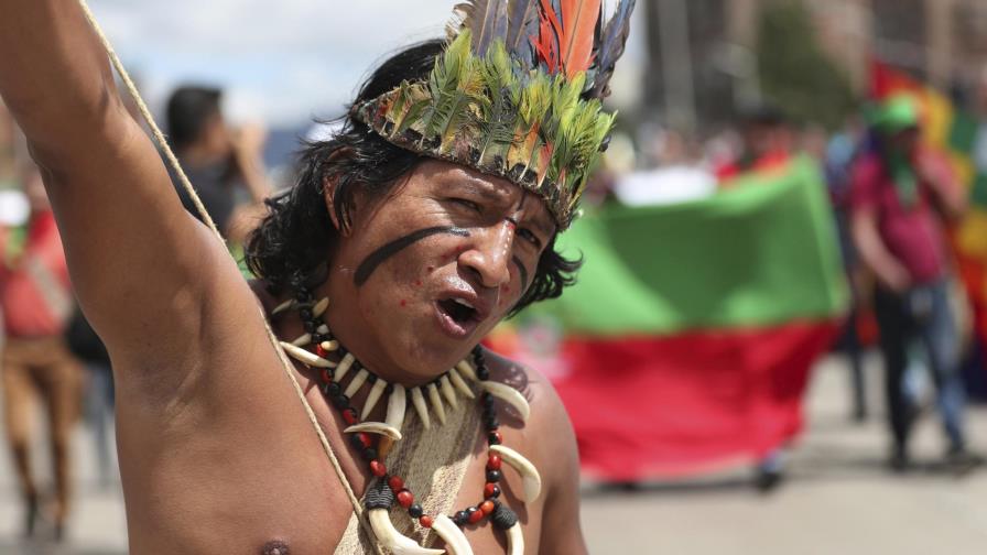 Colombianos marchan en 3ra huelga contra el presidente Duque