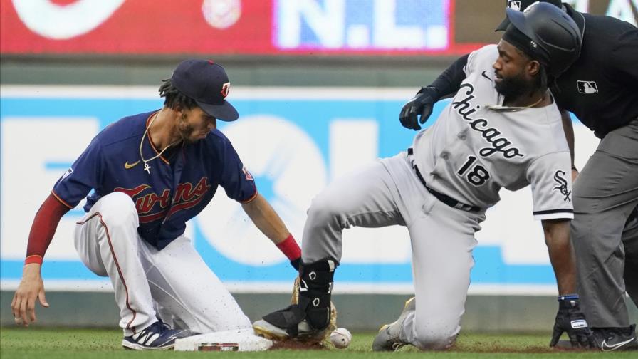 Medias Blancas aplastan 11-1 a Mellizos; Jiménez  jonronea