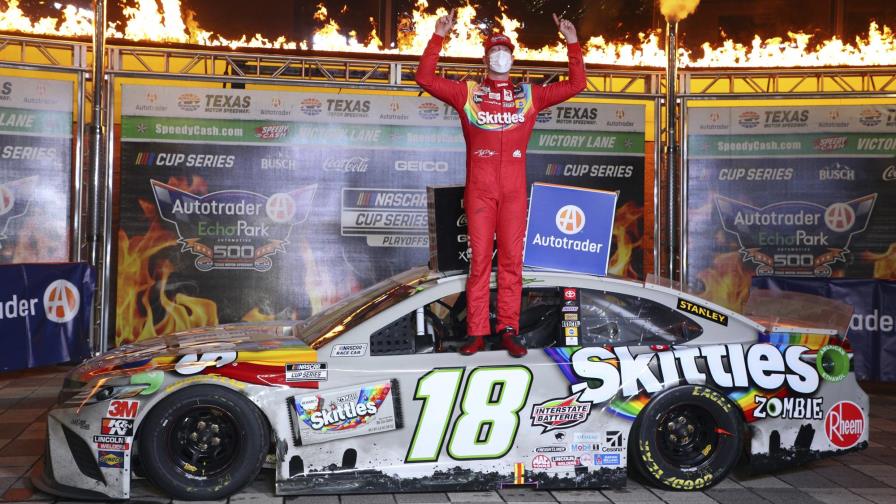 Kyle Busch gana carrera en Texas, para su primer triunfo del año Kyle Busch gana carrera en Texas, para su primer triunfo del año