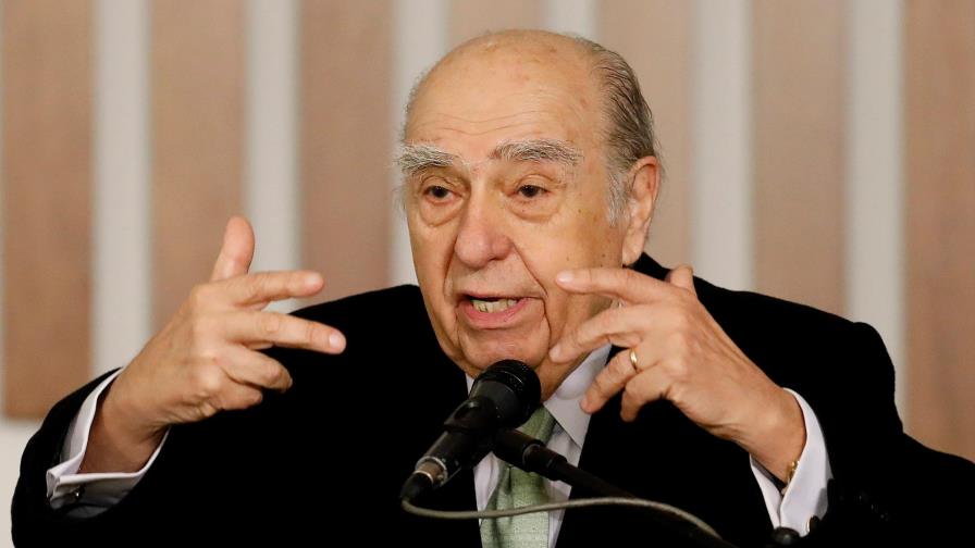 Julio María Sanguinetti: A este tiempo yo lo llamaría tiempo de incertidumbre